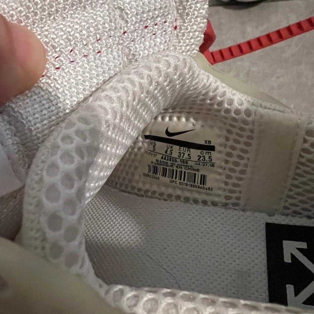 Off-White x Air Presto ‘White’ (2018) Size 5 - Picture 7 of 8